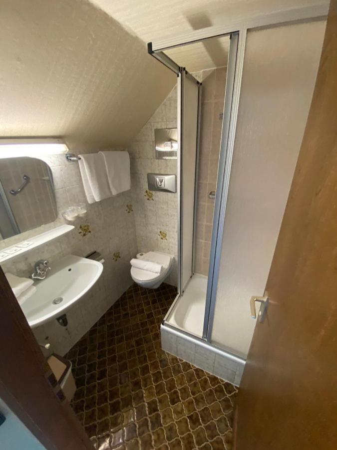 Hotel Altes Tor Filsen Esterno foto