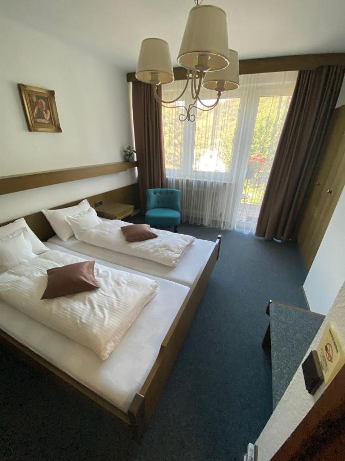 Hotel Altes Tor Filsen Esterno foto